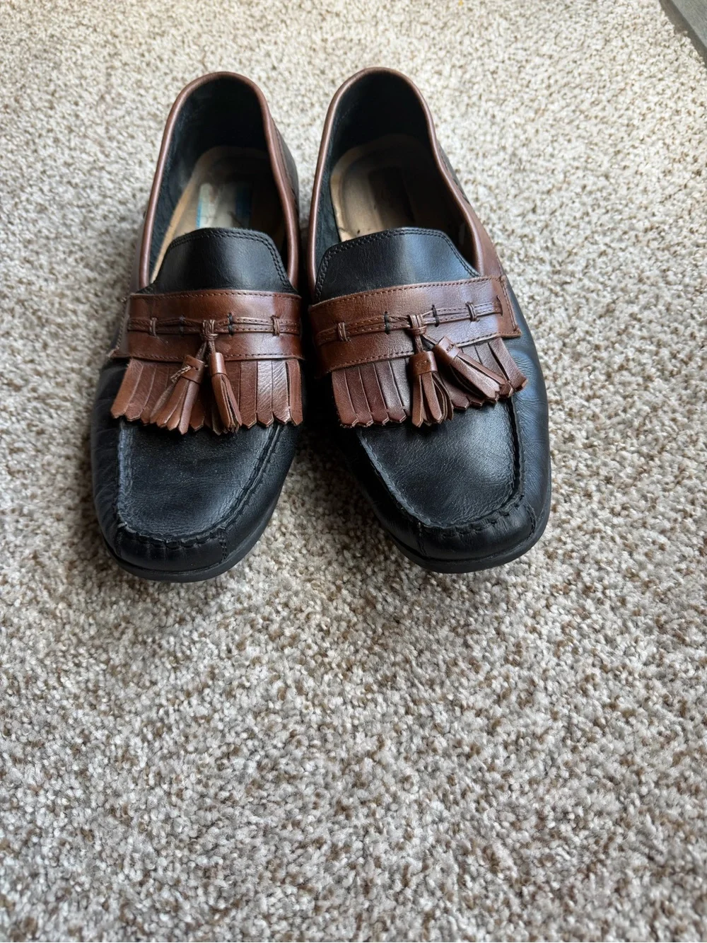 Dockers Two-Tone Tassel, Sinclair Loafer, MEN 11. Black and Brown Leather.